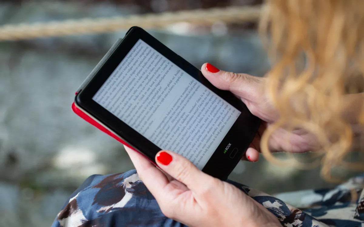 Biblos: tudi branje knjig se je preselilo na splet