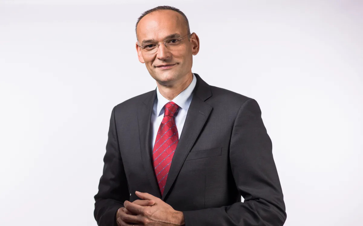 Podajanje informacij naj bo hitro, odprto in dvosmerno 