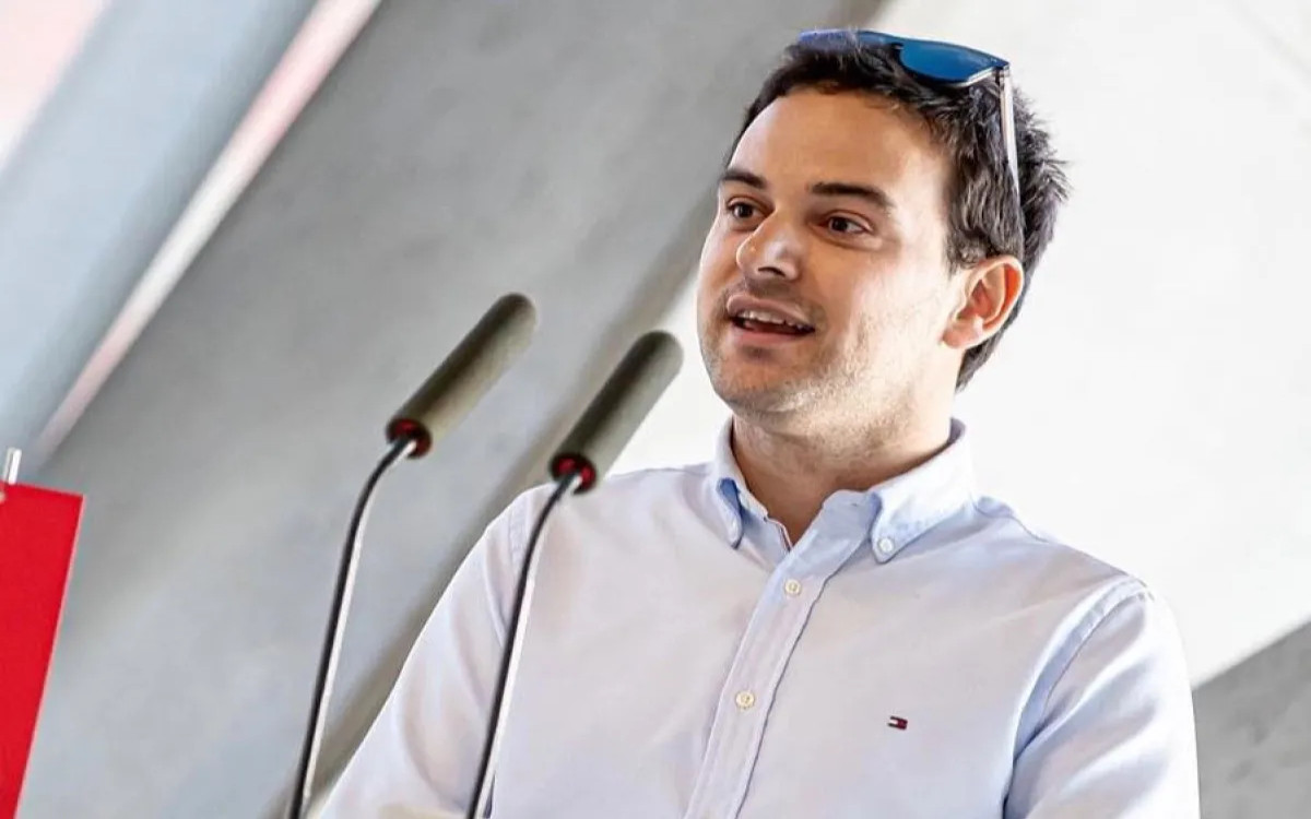 Anej Ferko v ekipi tržnega komuniciranja AMZS
