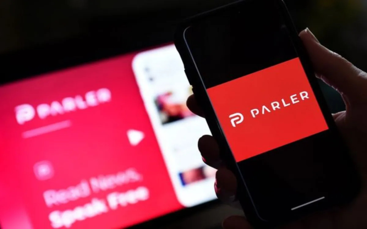 Kako je konzervativni »Twitterjev klon« doživel svojih 15 minut slave