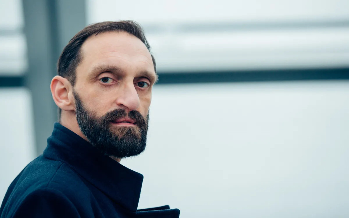 Zunanje oglaševanje bi moralo biti kot znanec, ki te ustavi na cesti