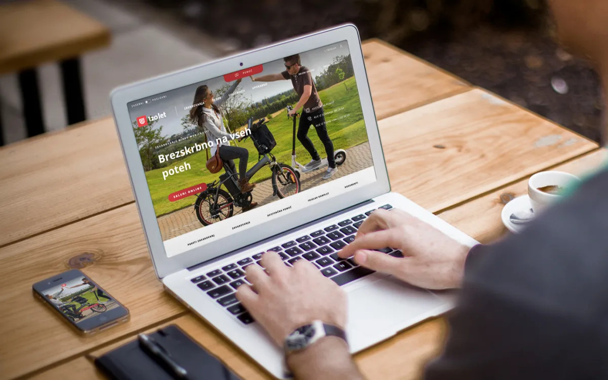 Nova spletna stran Zavarovalnice Triglav:  Ustvarjanje optimalne sinergije med digitalnim in nedigitalnim svetom