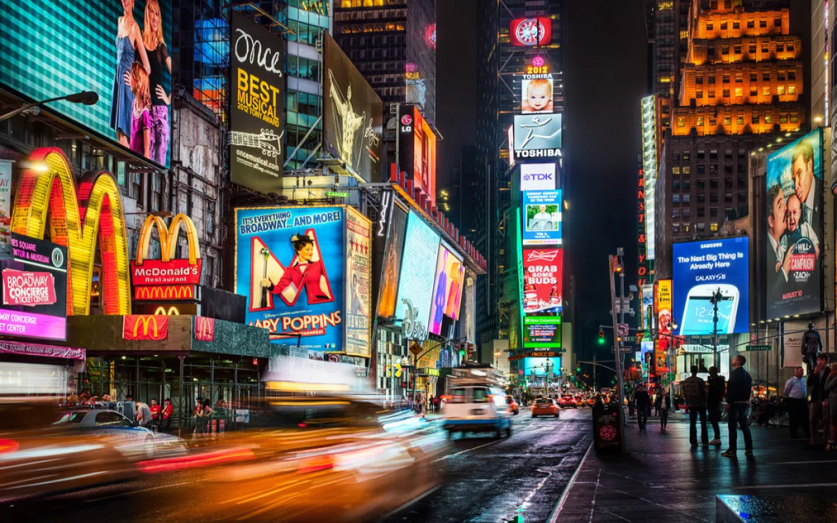 WARC: Okrevanje oglaševalske panoge bo trajalo dve leti