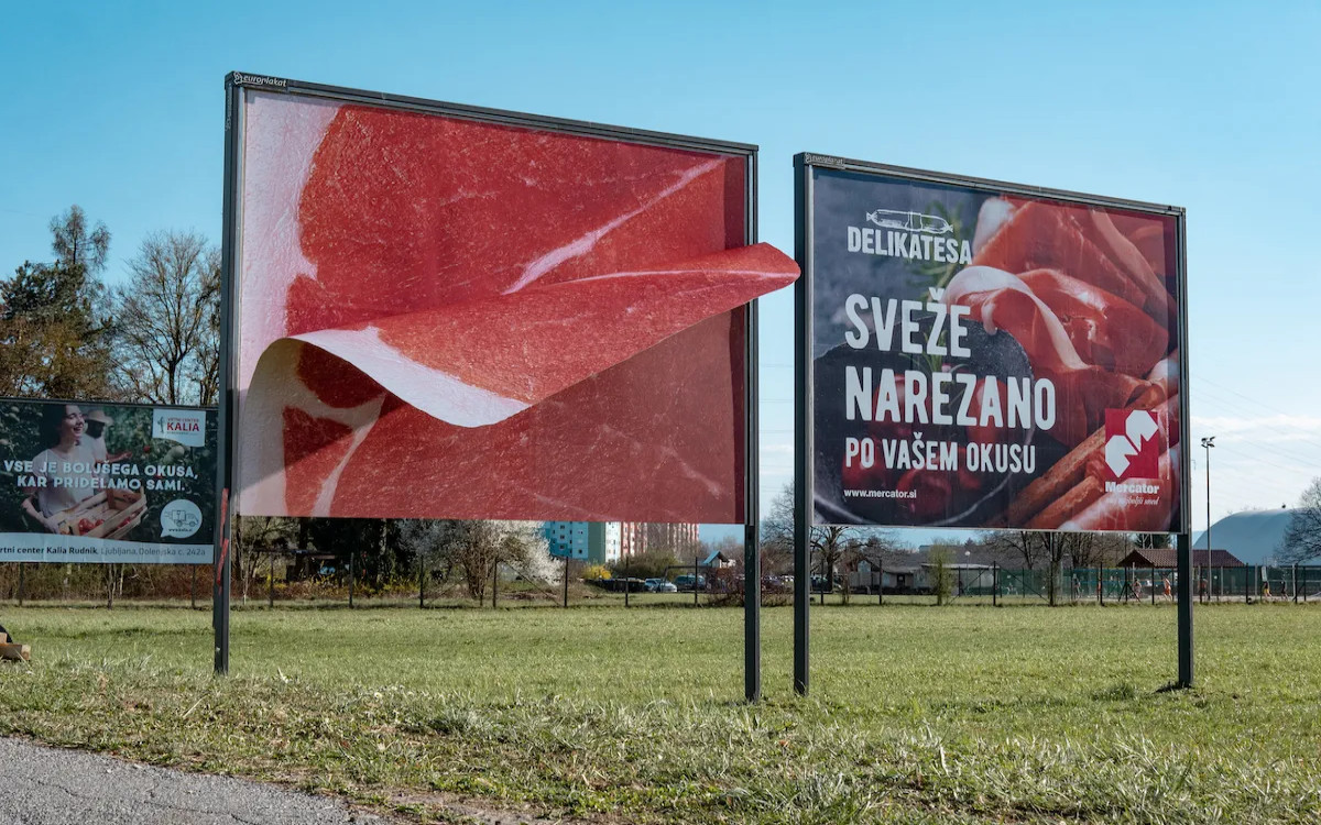 Opazili smo: Mercatorjevi »narezani« plakati