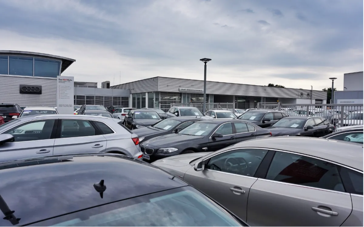 Kako Slovenci kupujemo rabljene avtomobile?