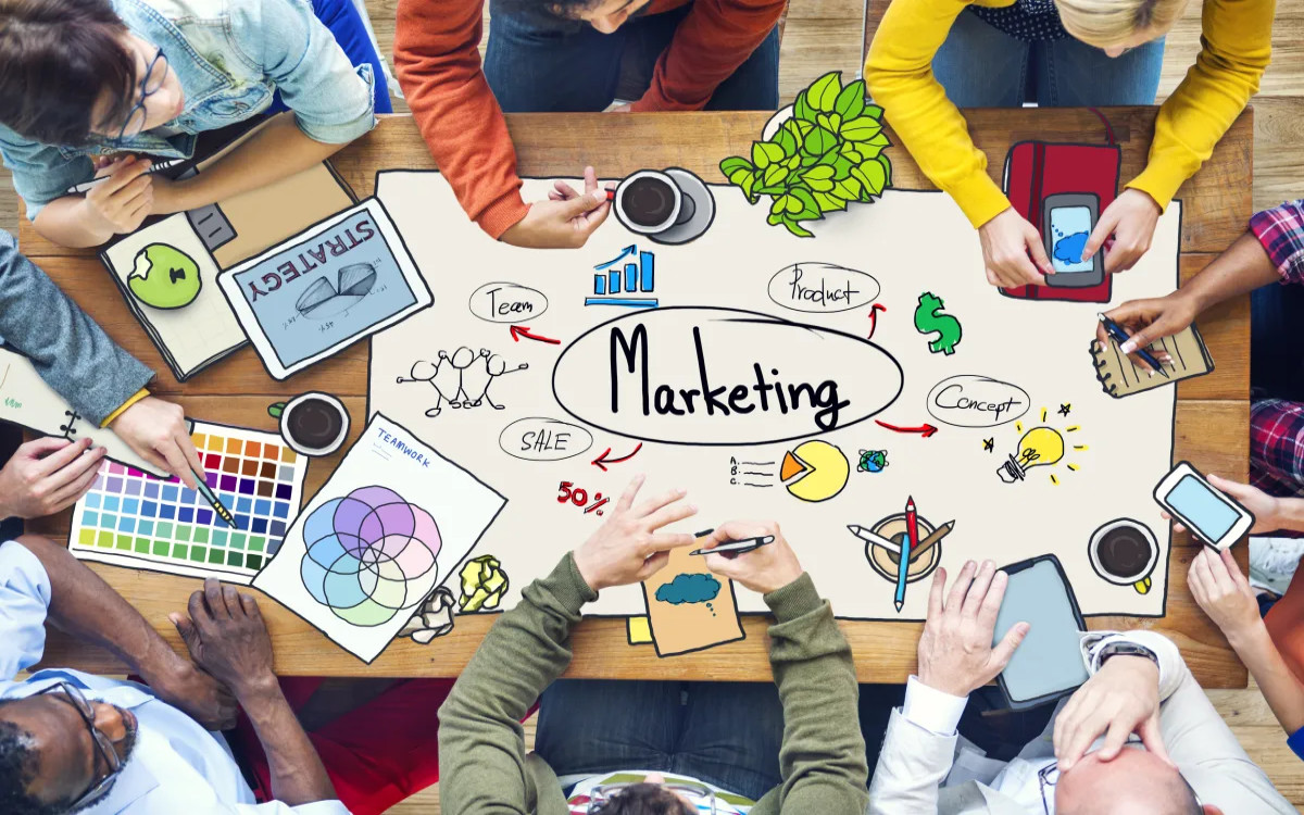 10 veščin, ki jih morajo marketingarji obvladati za uspešno prodajo v vsakem podjetju 