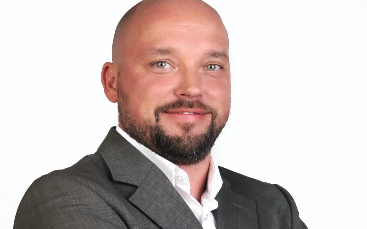 Radijski postaji, ki odmevata na družbenih omrežjih