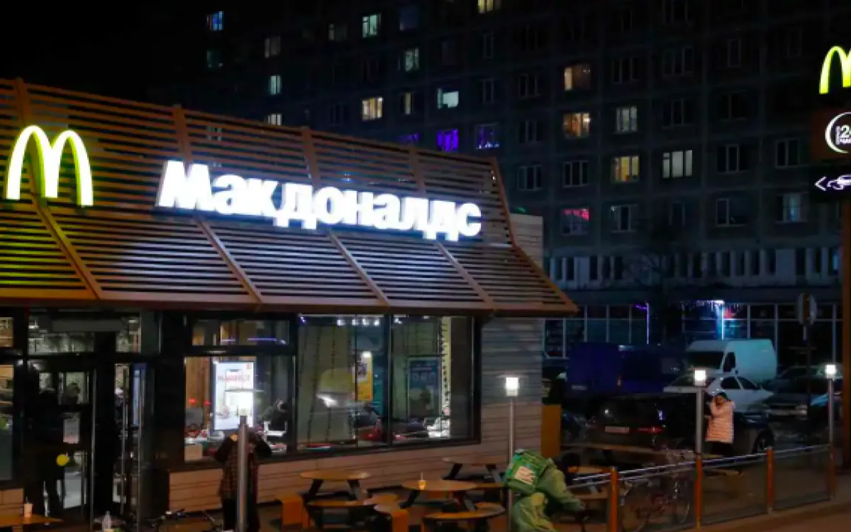 McDonald's, Pepsi, Coca-Cola in Starbucks se umikajo iz Rusije