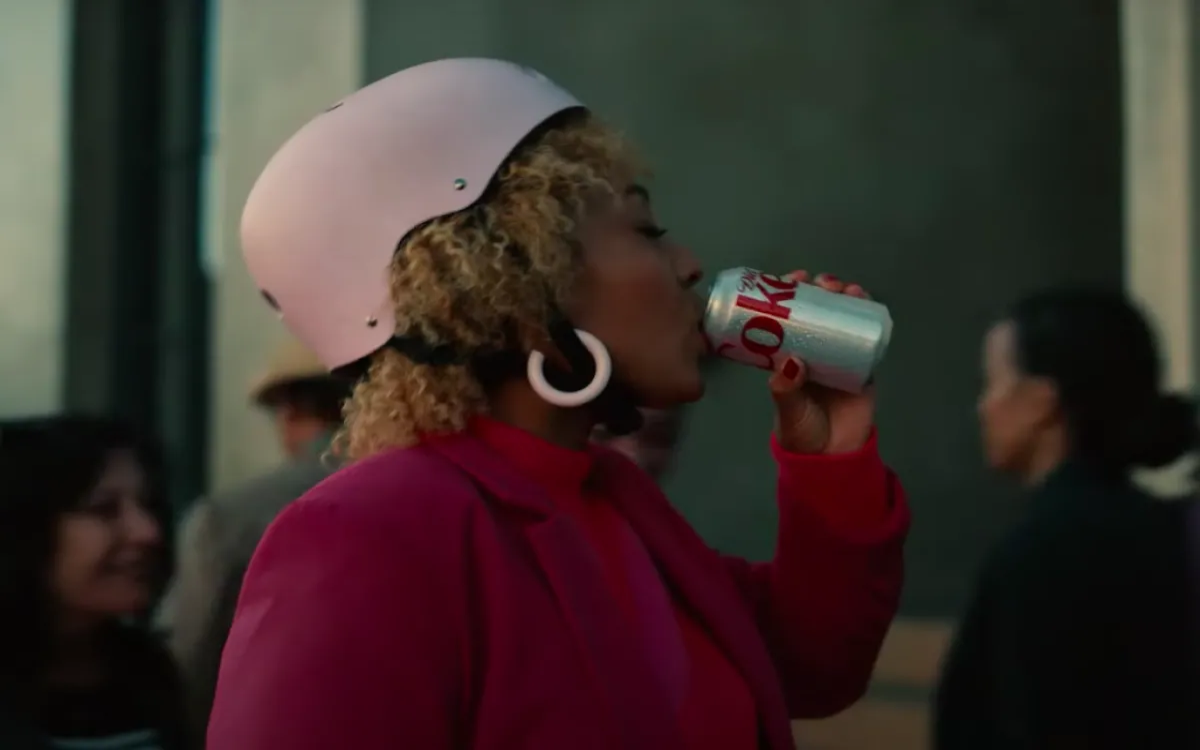 Lahka Coca-Cola, ki olajša tudi rolanje