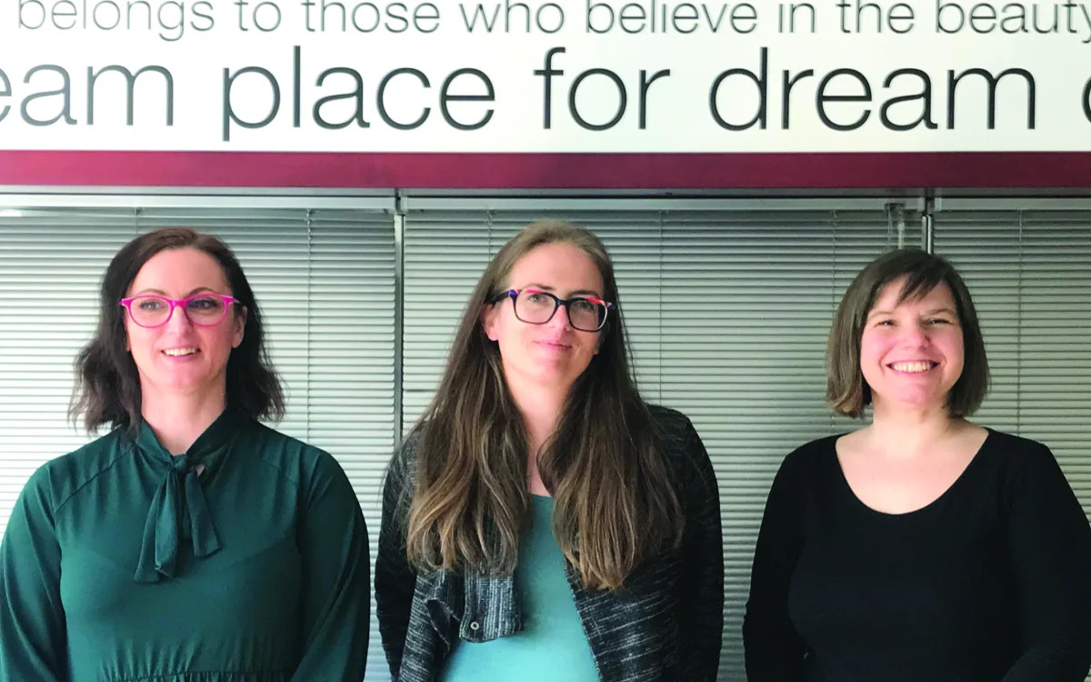 New Moment z novimi sodelavkami 	