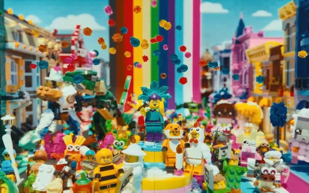 Komunikacijska akcija ob 90. letnici kock Lego