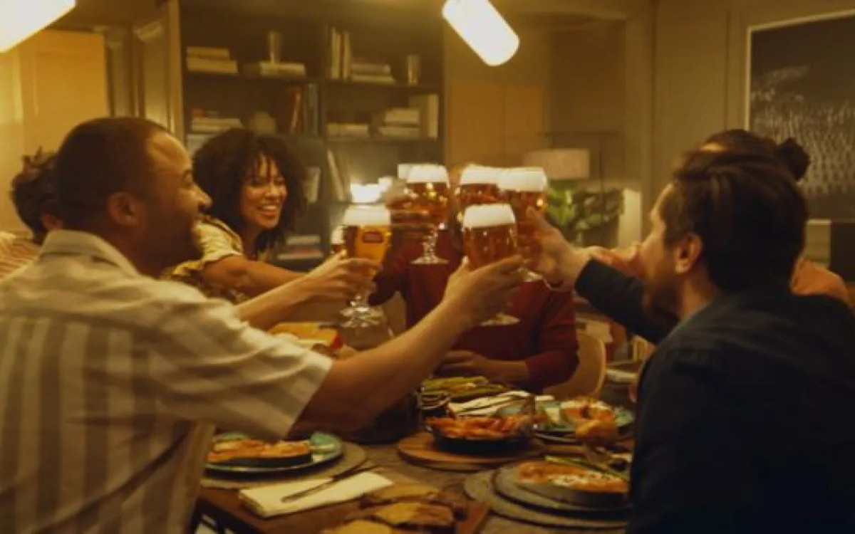 S pivom Stella Artois v odklop od dela od doma