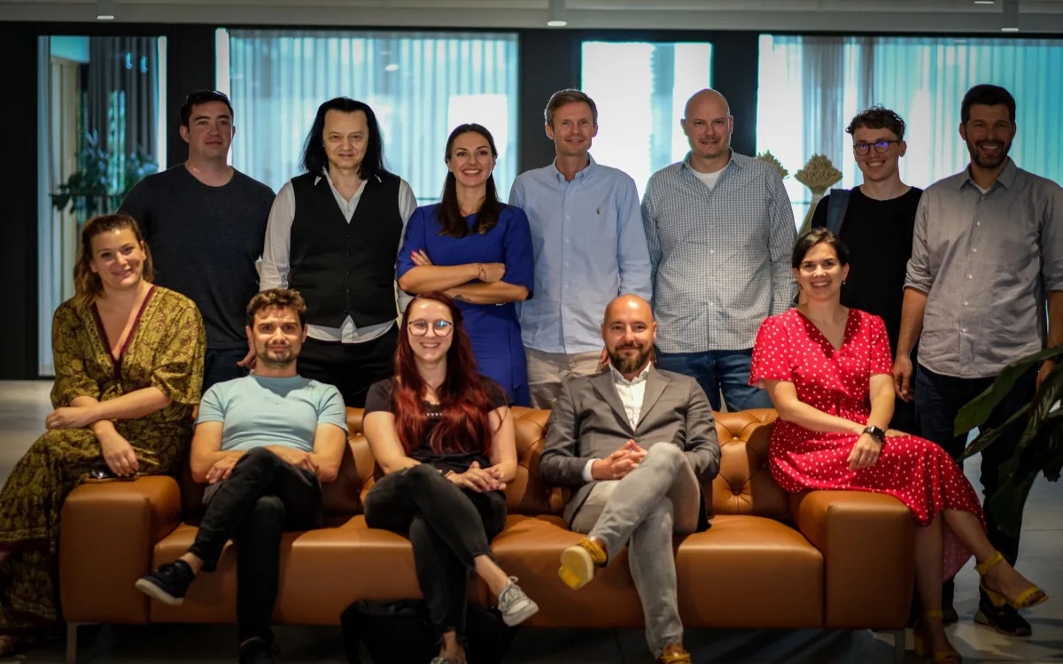 V žiriji SoMo Borca 10 Slovencev