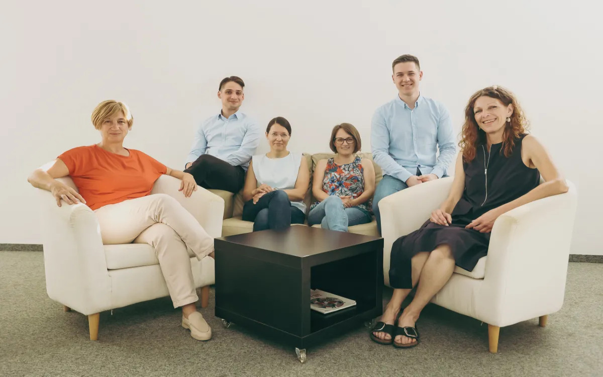 Raziskovalno podjetje, ki dobro razume tudi posel