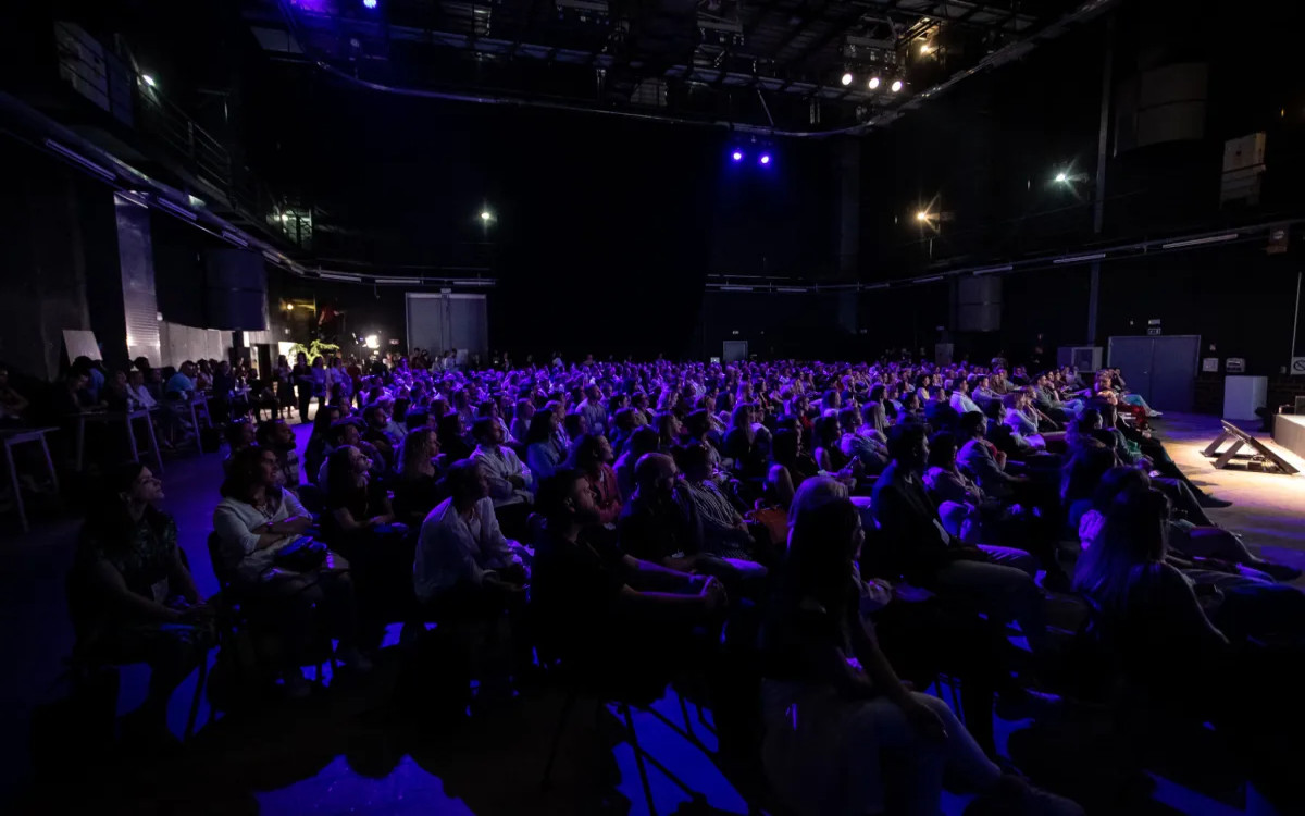 MM-ova mini anketa: Dogodek v živo ali ne? To sploh ni vprašanje.