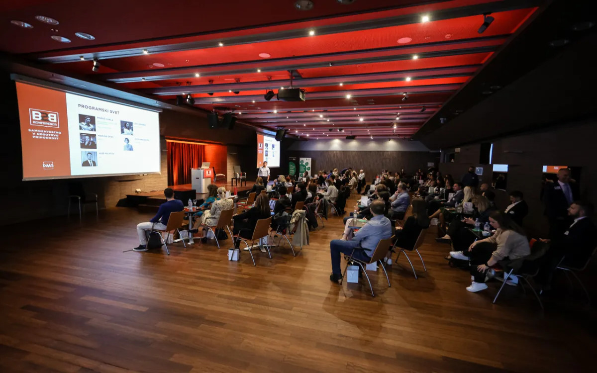 B2B konferenca: Zdrava napetost med prodajo in marketingom