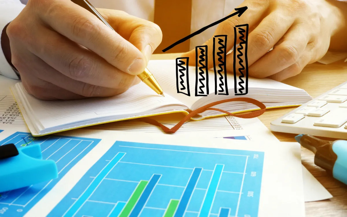 Prihodki medijev v letu 2021 za 6 odstotkov višji kot leta 2020