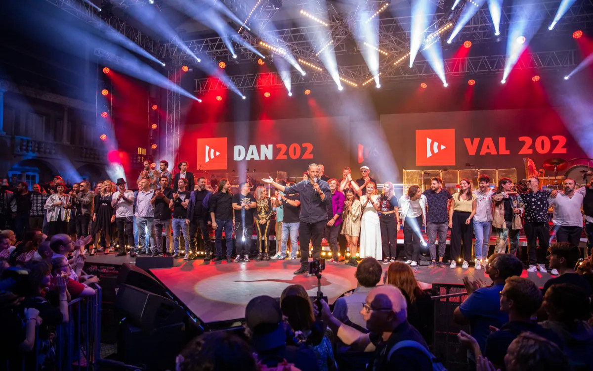 Val 202 ima pol stoletja 