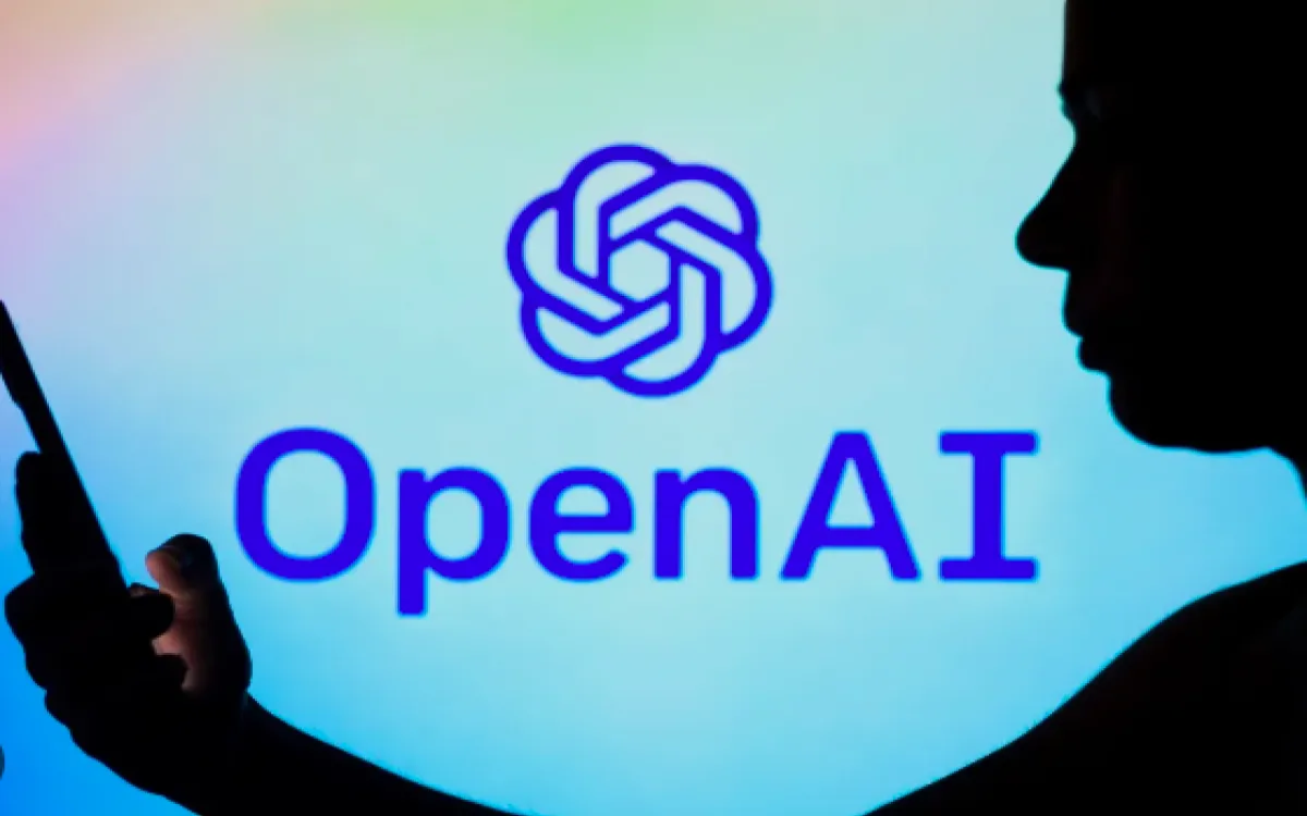 MM-ova mini anketa: Umetna inteligenca – grožnja ali nova priložnost? 