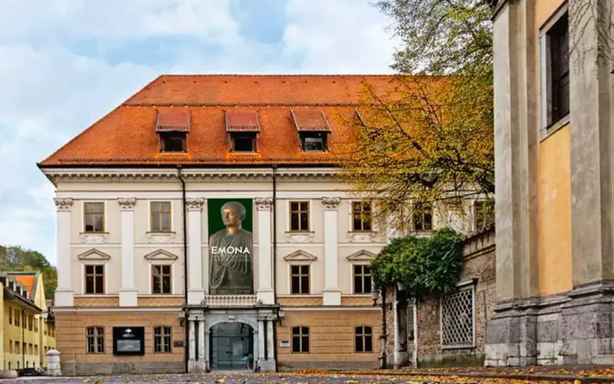 MM-ova mini anketa: Počitek na kulturni dan 