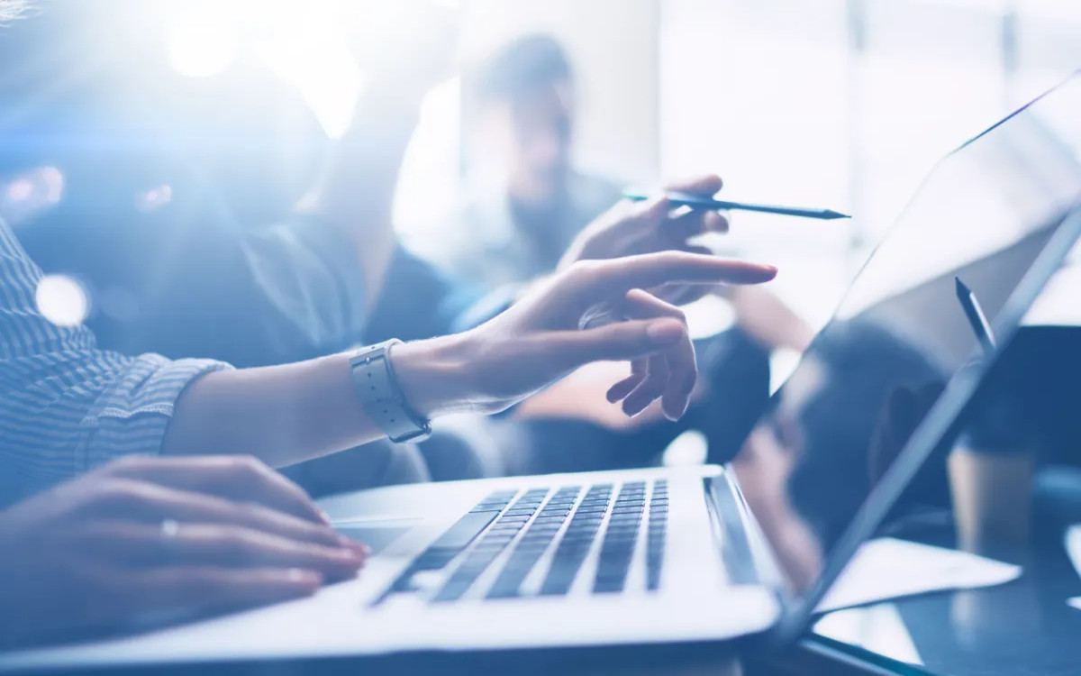 Od medijskega zakupa do vsebinske podpore (razpisi)