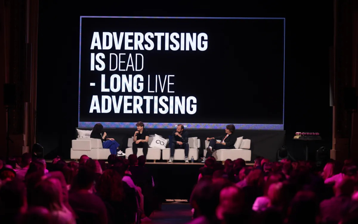 Včasih smo ljudje brali oglase, danes oglasi berejo nas