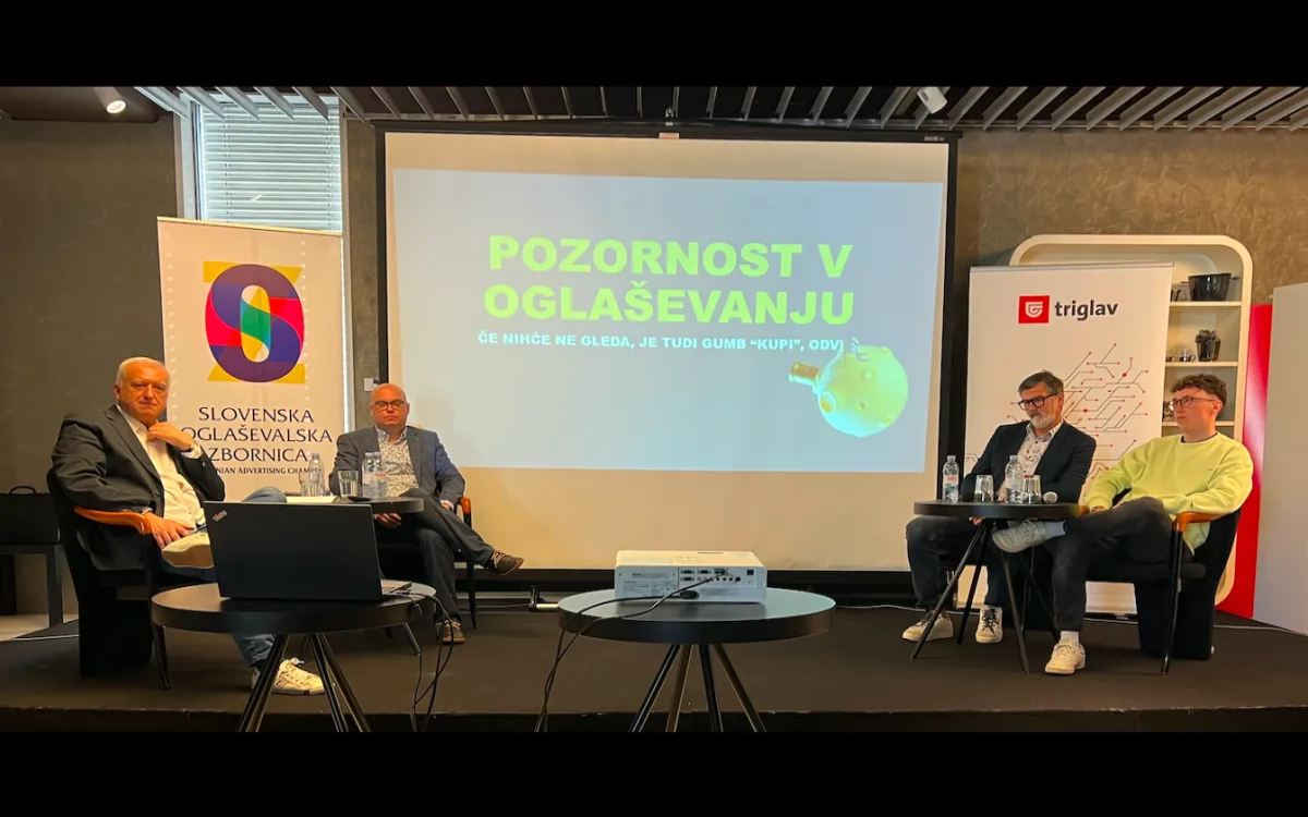 »Poglejte me, tu sem!«