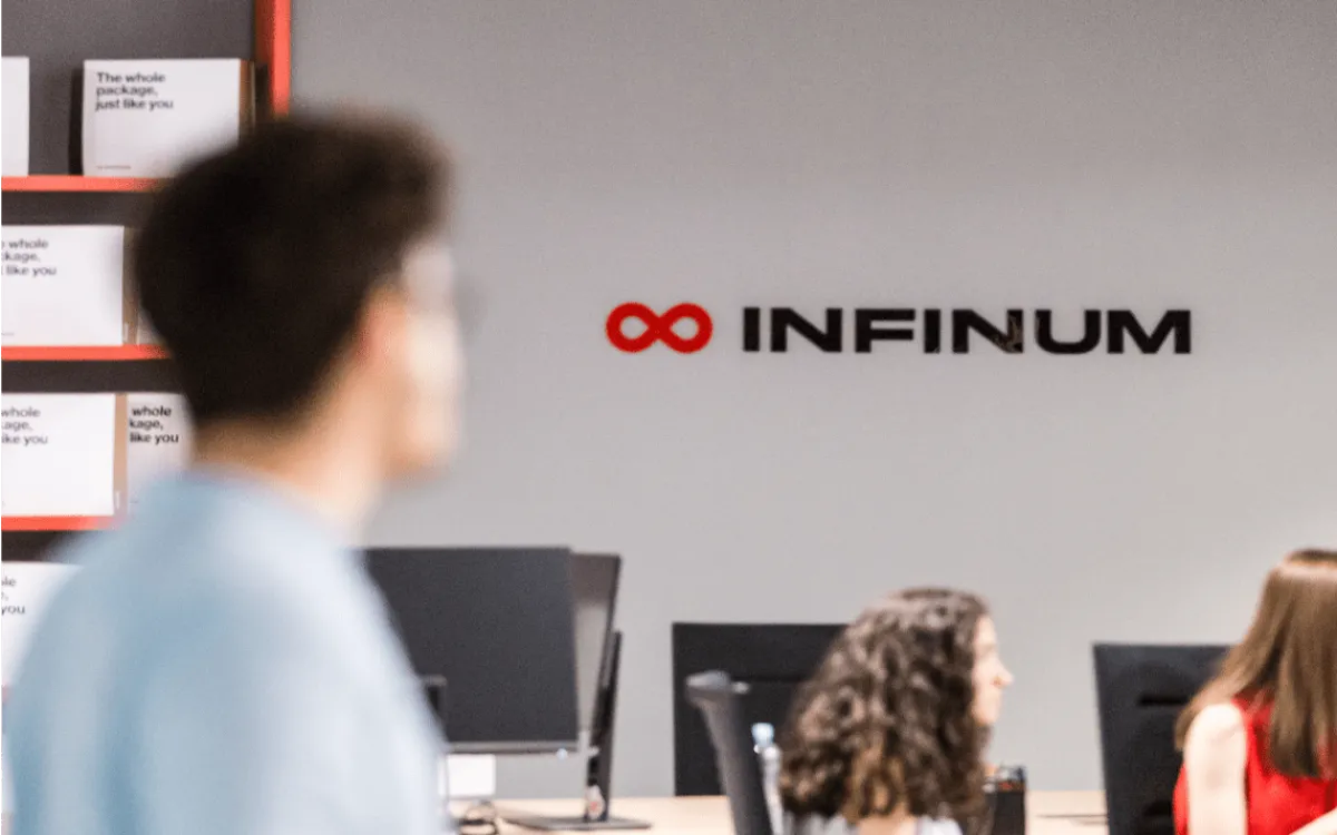 Sidera z novim naročnikom, podjetjem Infinum