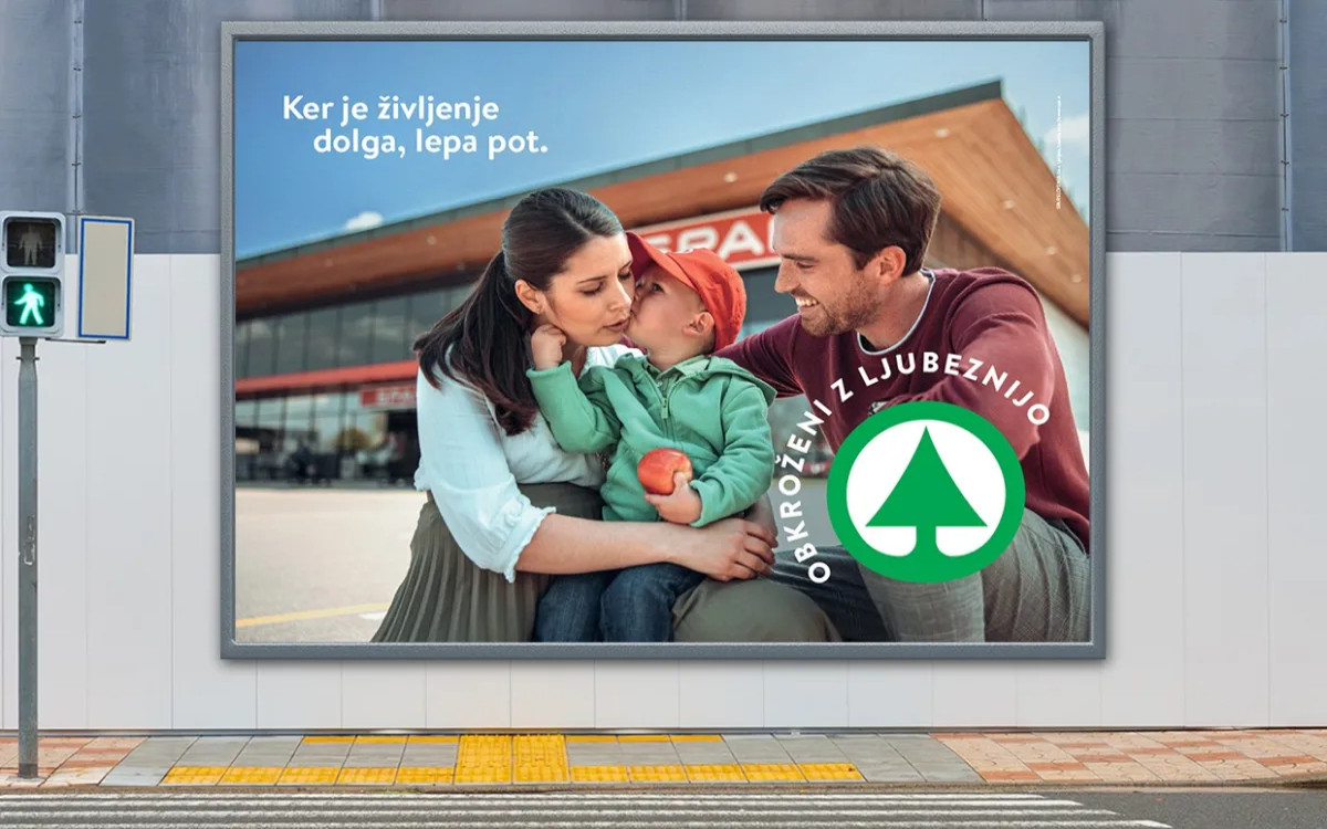 Obkroženi z ljubeznijo 