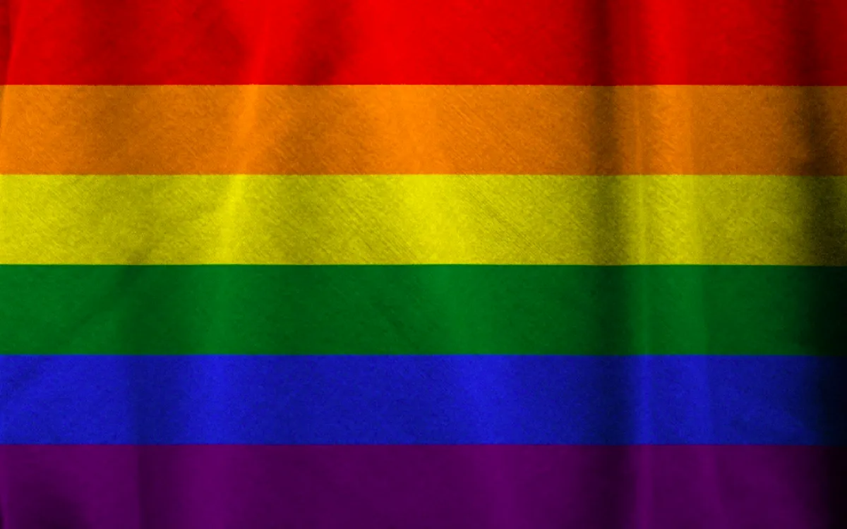 Naj živi mesec ponosa