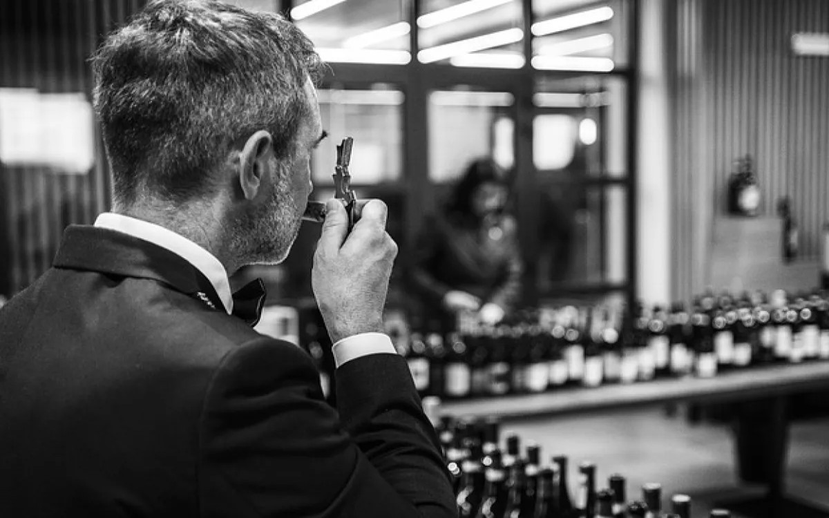 Slovenija med prvimi: Digitalna potrdila za sommelierje