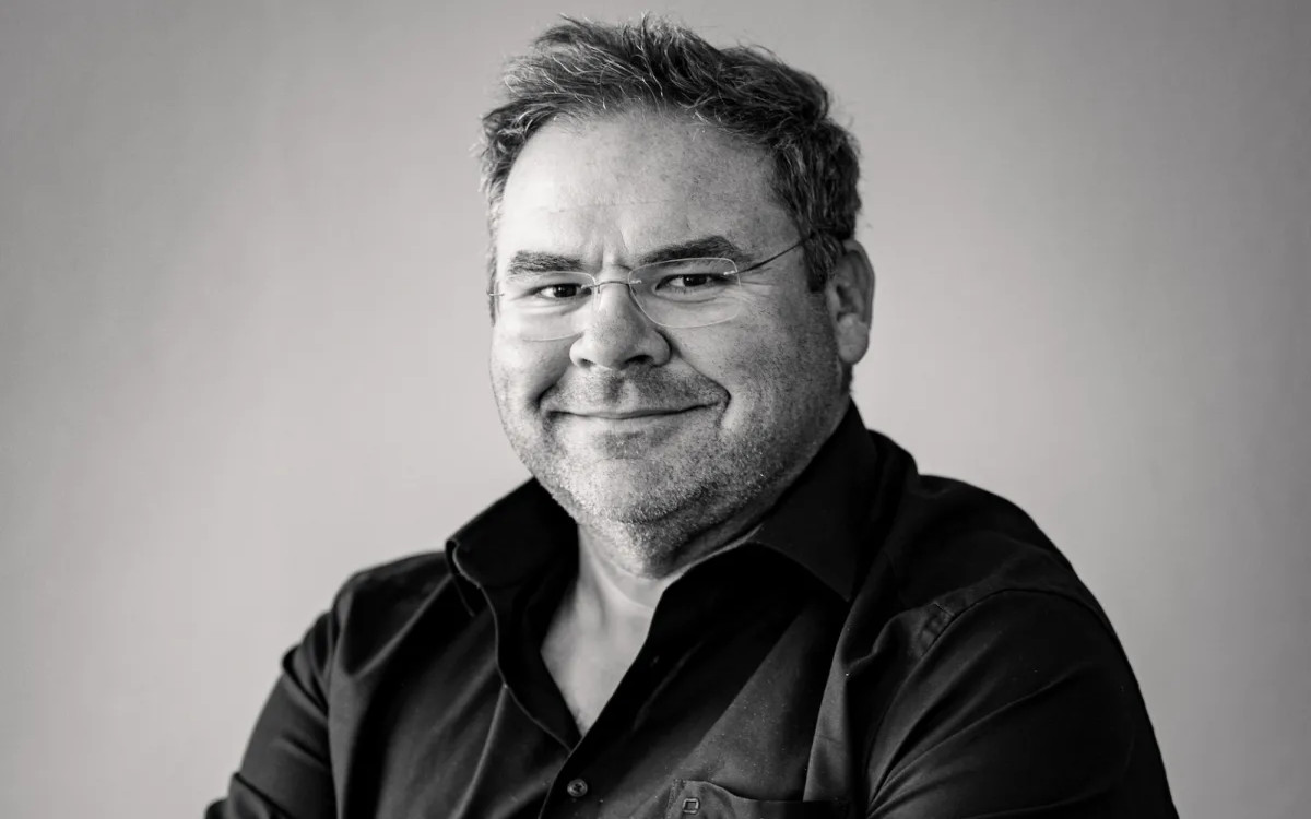 Kako umetna inteligenca spreminja podporo strankam in prihodnost kontaktnih centrov