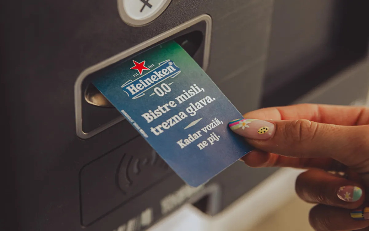 Heineken ozavešča o varni vožnji: Bistre misli, trezna glava