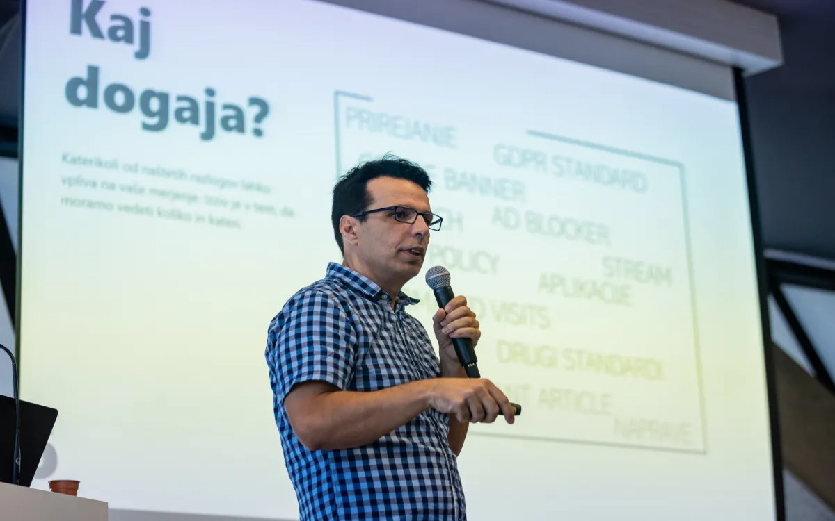 Digitalni trendi v letu 2023: merjenje, umetna inteligenca, vplivneži