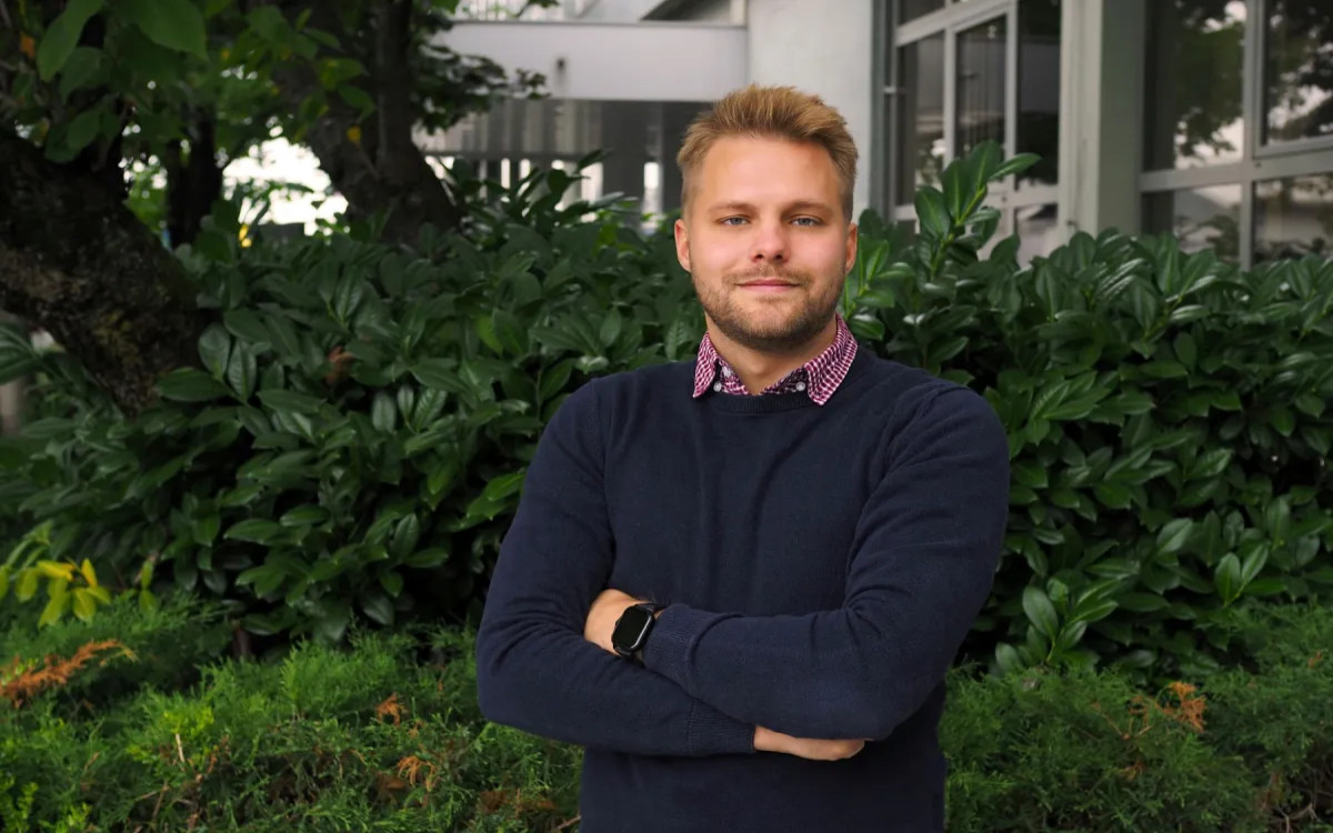 Spletna postaja z novim direktorjem projektov