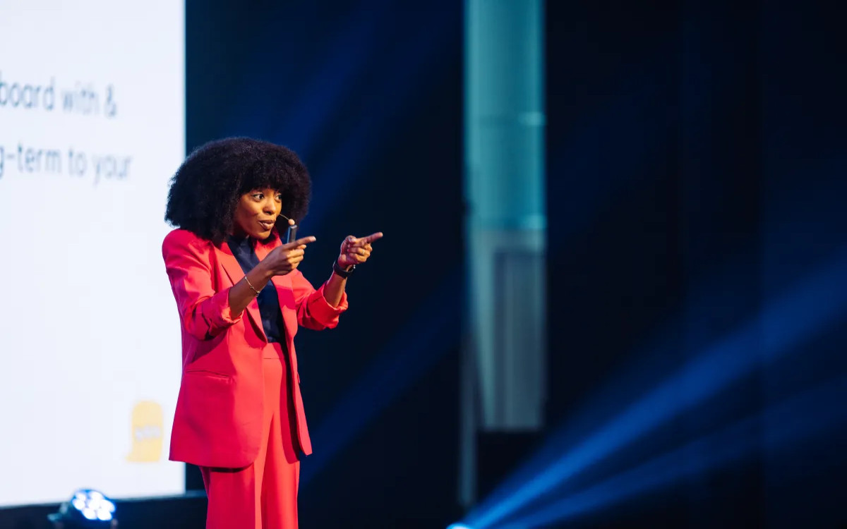 Kako premostiti razlike med IT-jevci in marketingarji? 