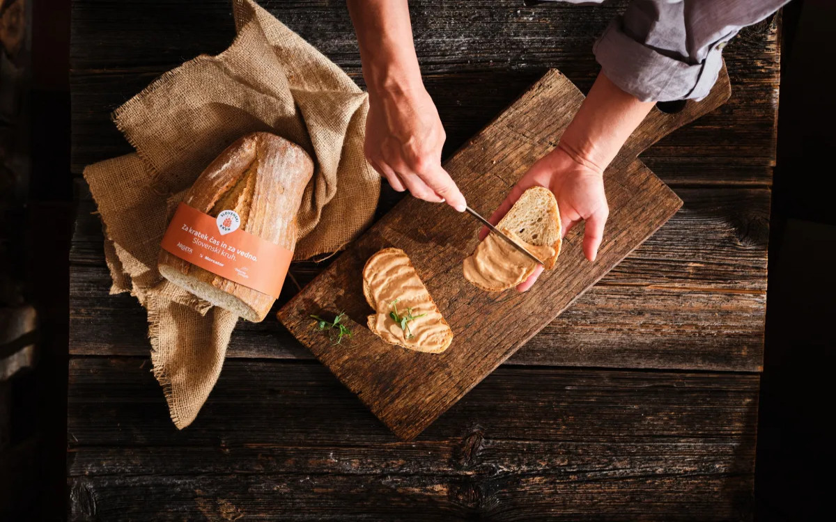 Slovenski kruh. Za kratek čas in za vedno. 