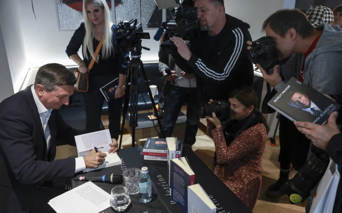 Žametna Beletrina: z »ljubeznivim« branjem do novih bralcev