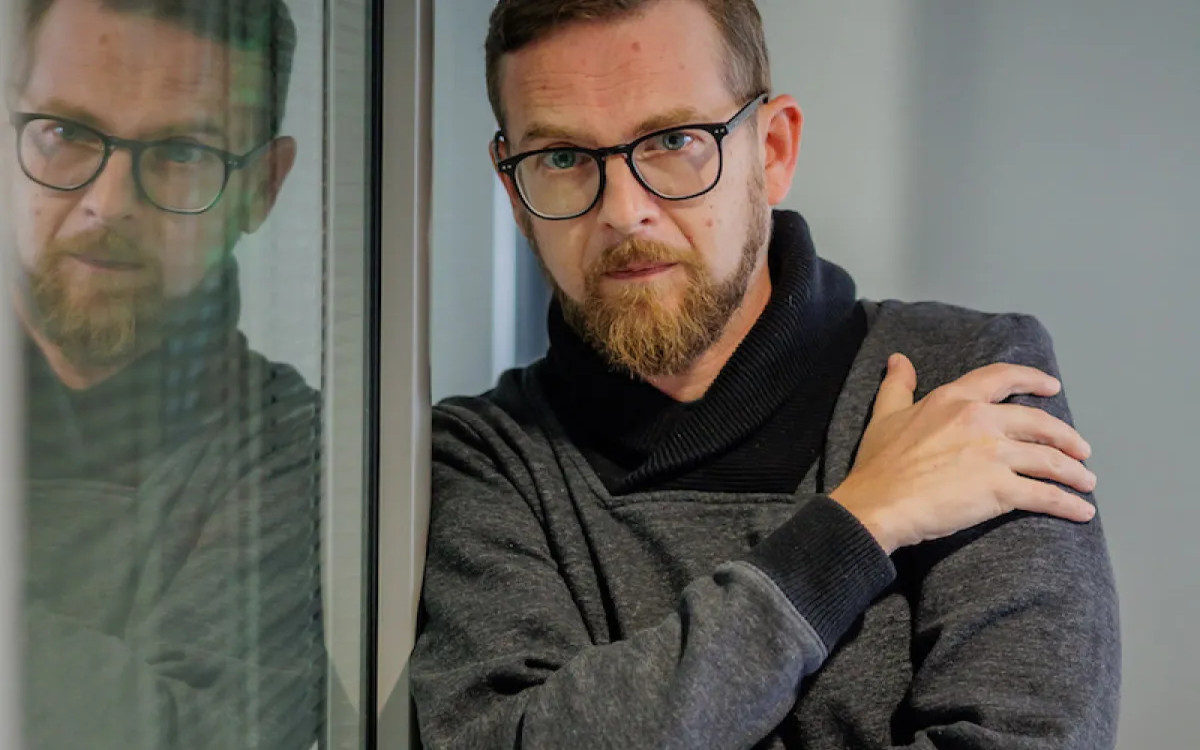 Kreativni plavalec v morju umetne inteligence