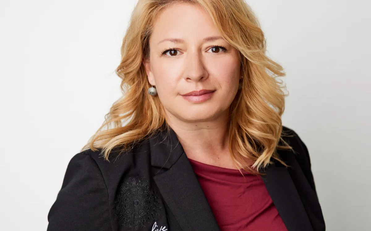 Čustvena povezava v svetu umetne inteligence