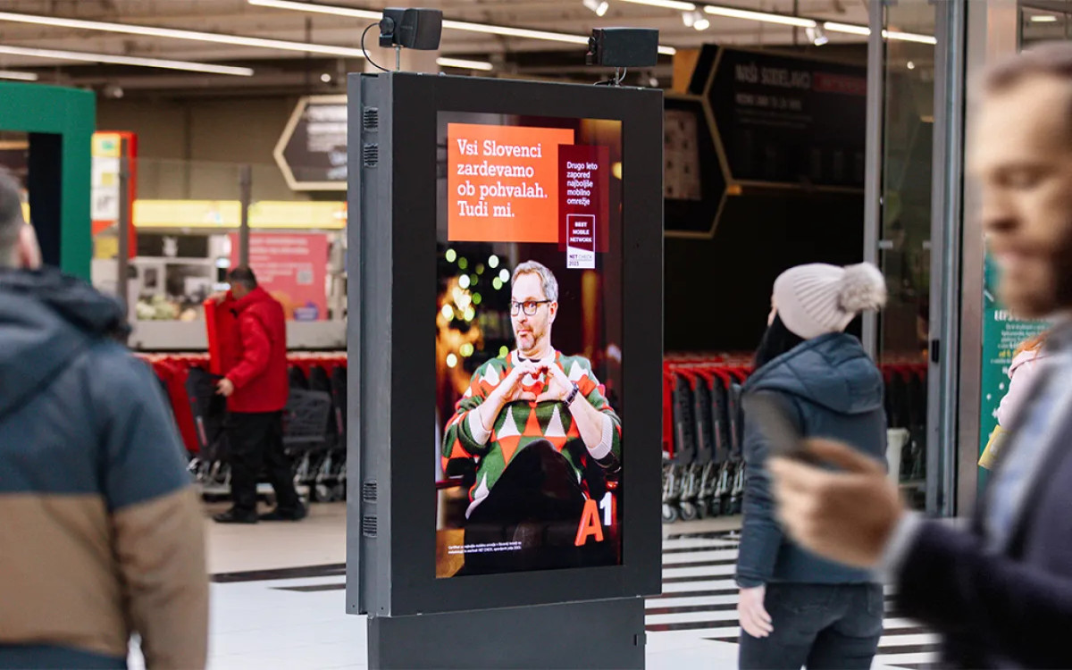 Vsi Slovenci zardevamo ob pohvalah