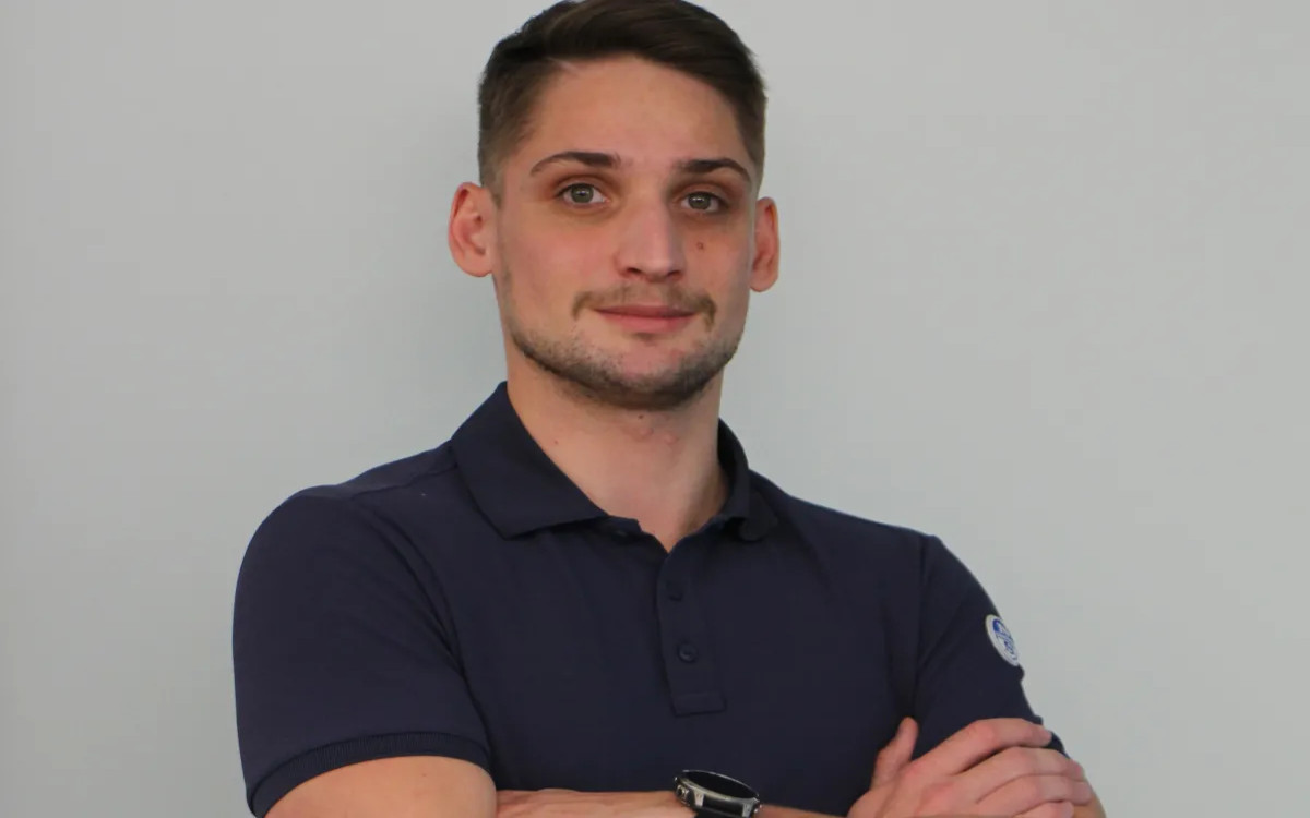 Kako postaviti stranke v središče strategije?