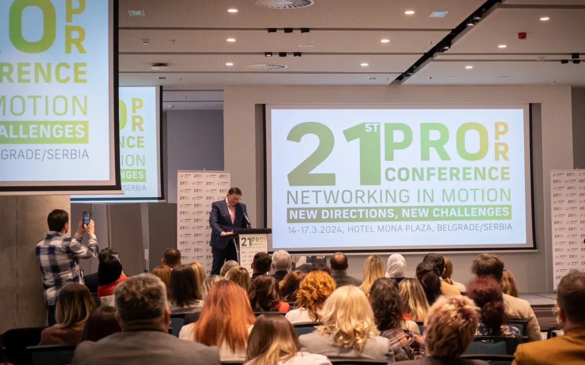 PRO PR: »Resnica vas vedno osvobodi«