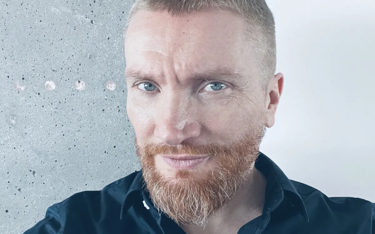 Začnite načrtovati decembrske kampanje s pomočjo umetne inteligence 