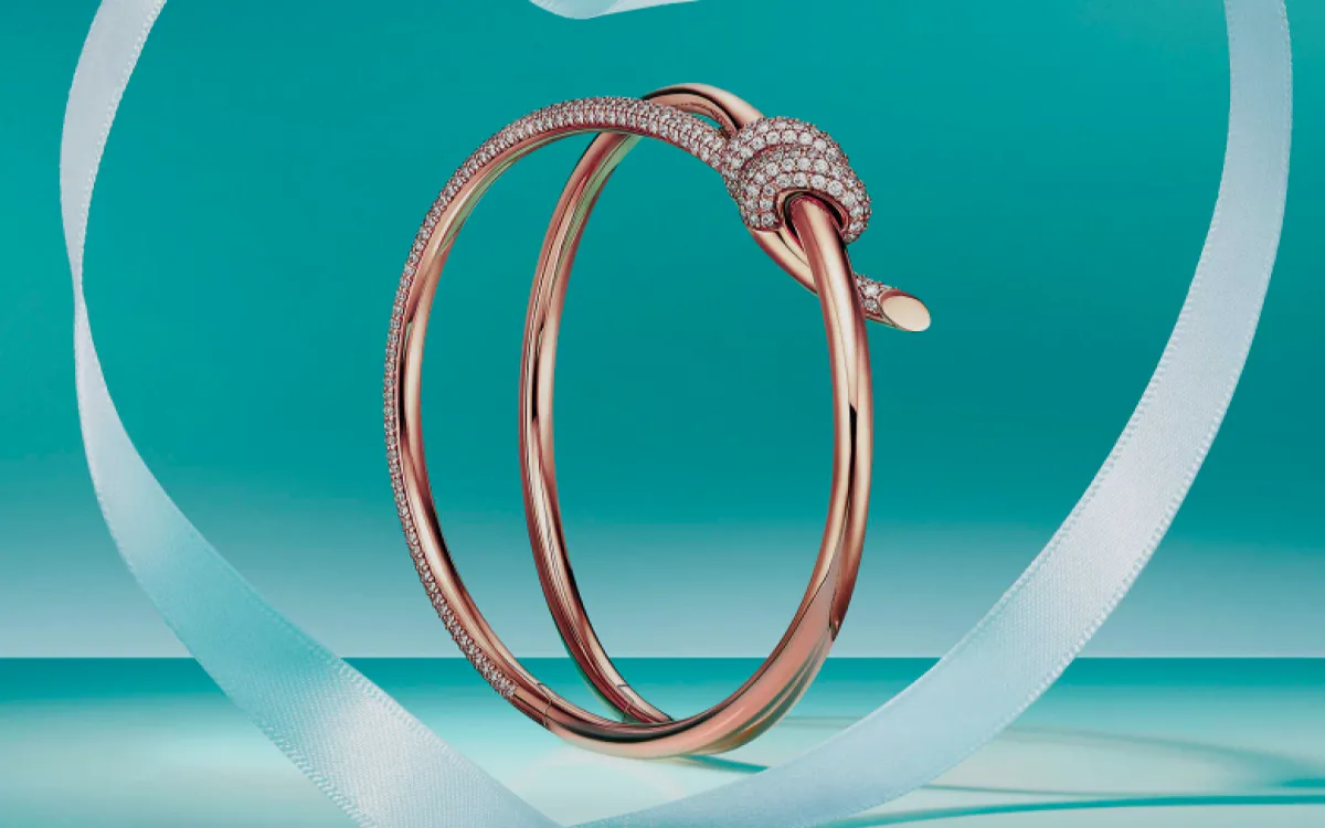 Tiffany’s z novimi oglasi slavi svojo dediščino 