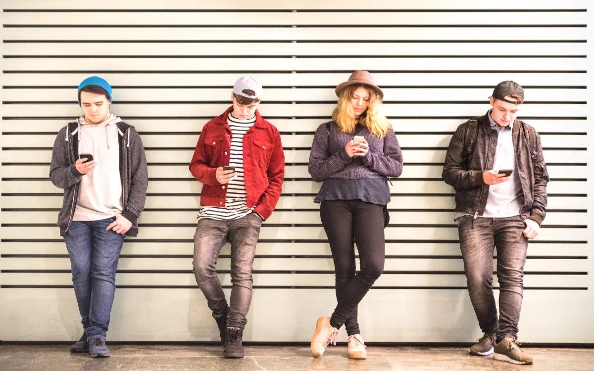 Digitalna odsotnost: Ali fakultete izkoriščajo potencial družbenih omrežij?