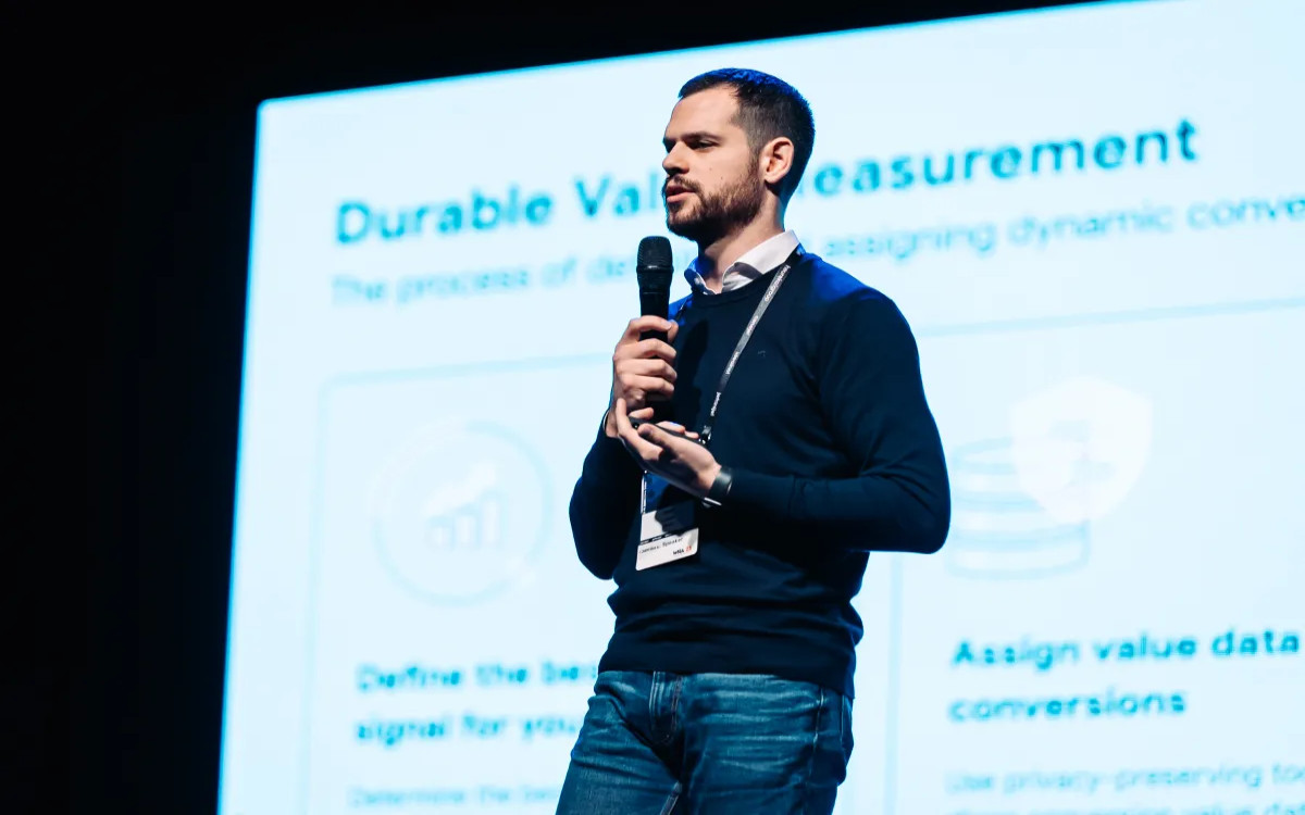 Vpogled: UI in zasebnost sta nova močna kombinacija za rast