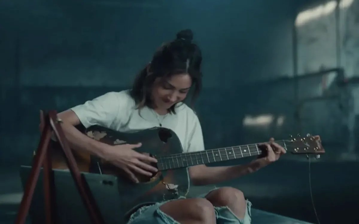 Samsung hudomušno nad Applov oglas »Crush«