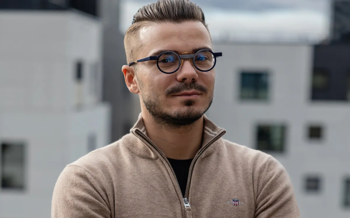 Ko te na novem trgu pozdravijo nezaupljivi skeptiki