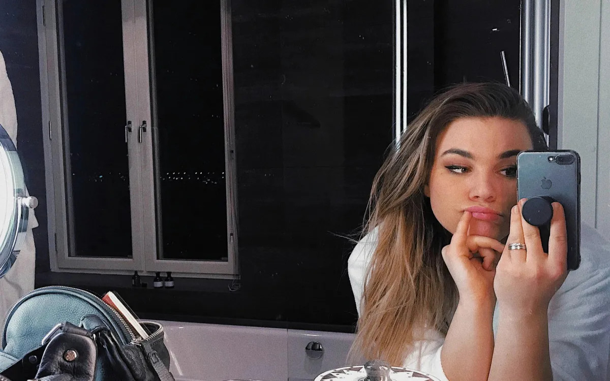 Najpomembnejši opozorilni znak je pomanjkanje samozavedanja